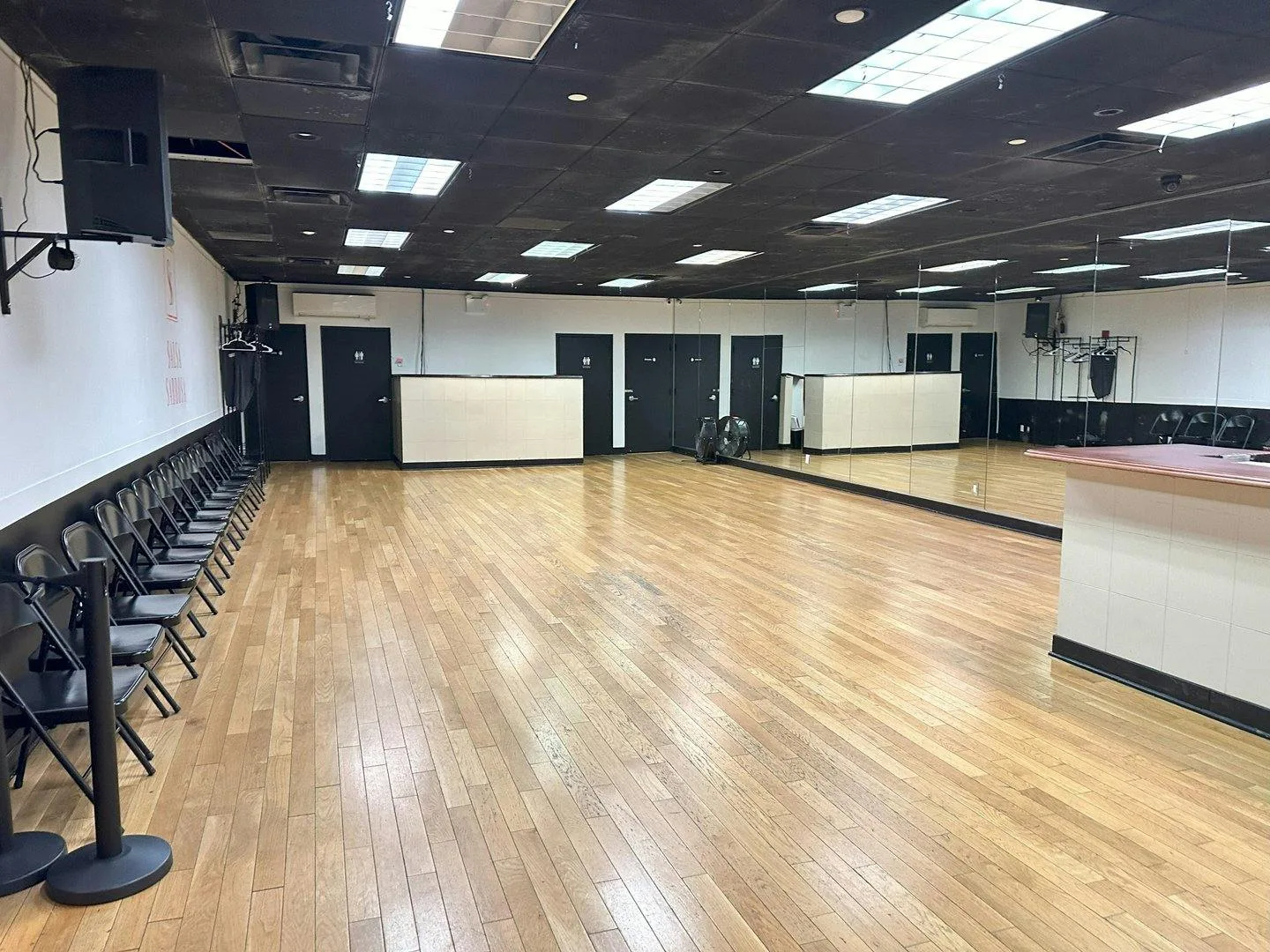 Versatile 2,200 Sq Ft Event and Meeting Venue in Manhattan — 3