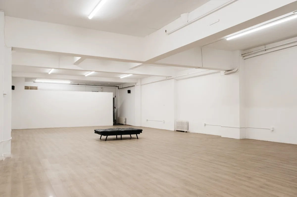 Versatile 2,500 Sq Ft Space for Events and Creative Projects, 232 sqm, pop up store in Toronto, second interior view