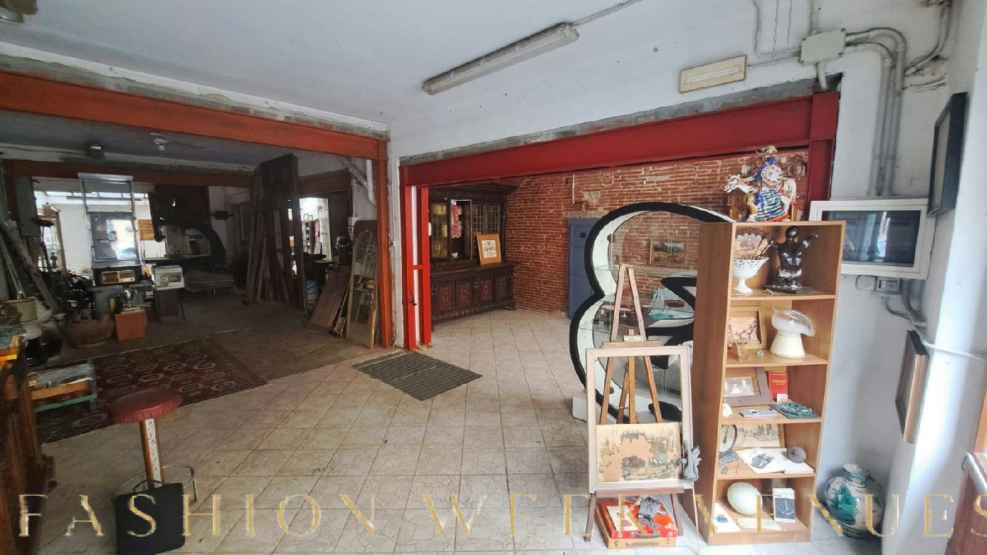 Versatile 200 m² Atelier and Workshop Studio in Florence, art exhibition, pop-up rental in Firenze