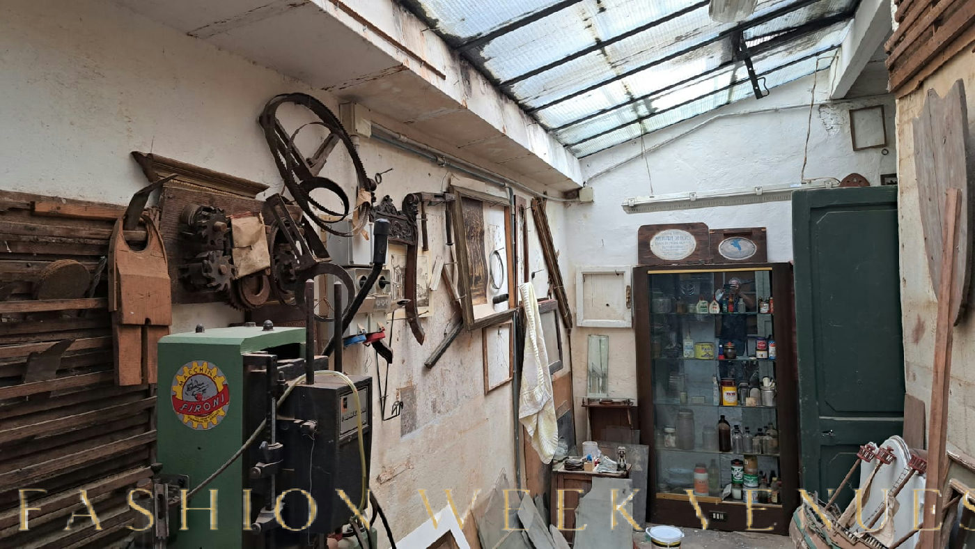 Versatile 200 m² Atelier and Workshop Studio in Florence, art exhibition, pop-up rental in Firenze, additional interior view