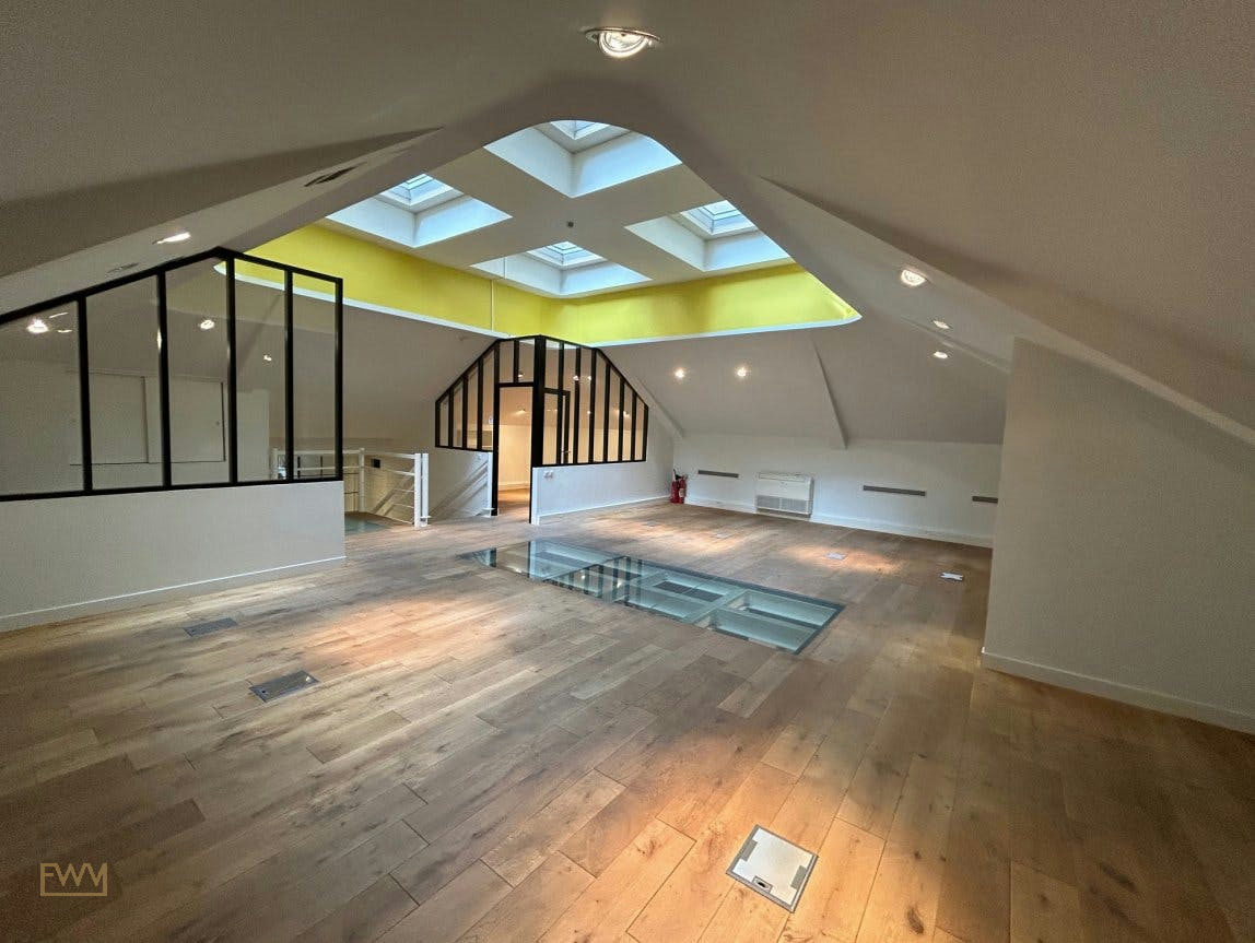 Versatile 200 sqm Showroom in Paris 75008, showroom presentation, pop-up rental