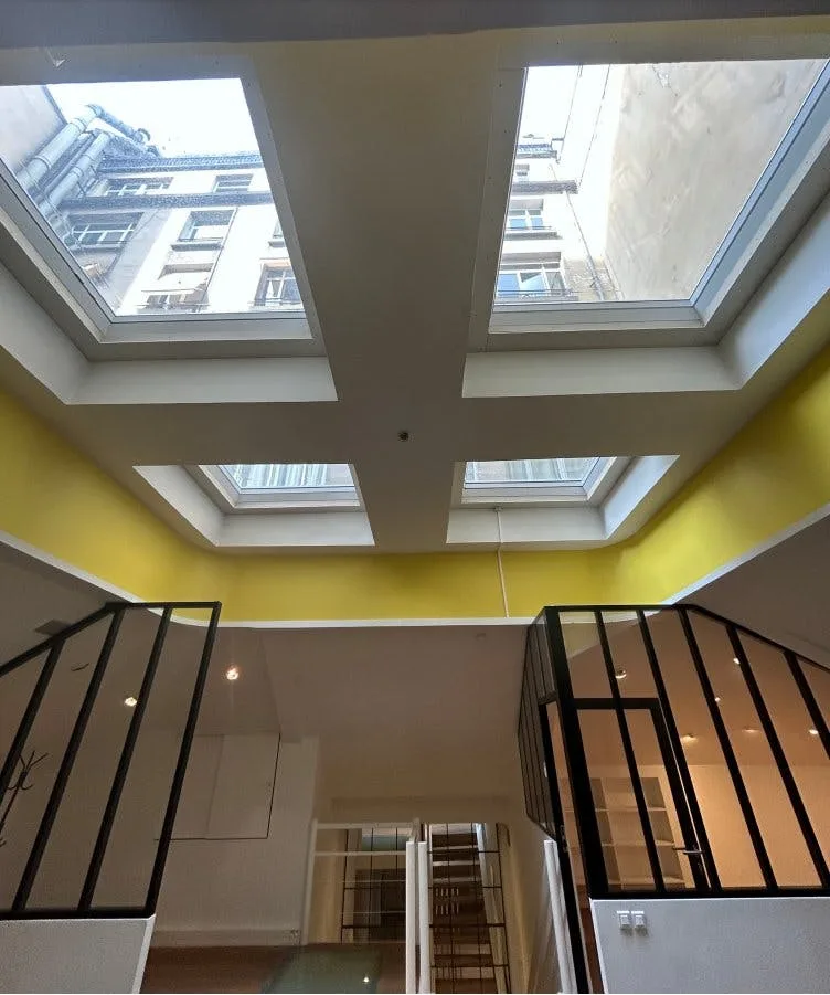 Versatile 200 sqm Showroom in Paris 75008 — 4