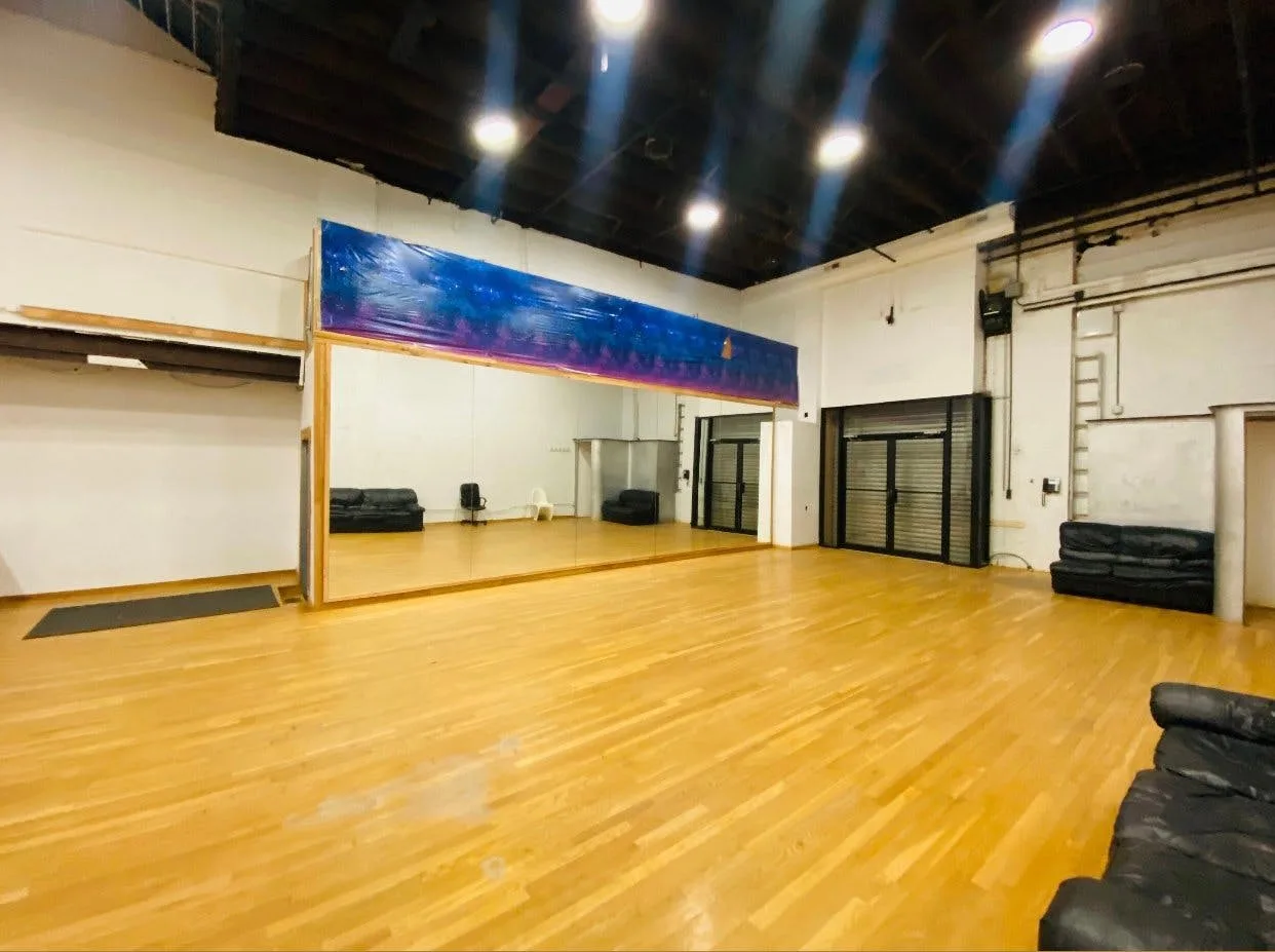 Versatile 204 sqm Creative Venue in Long Island City, Queens — 4