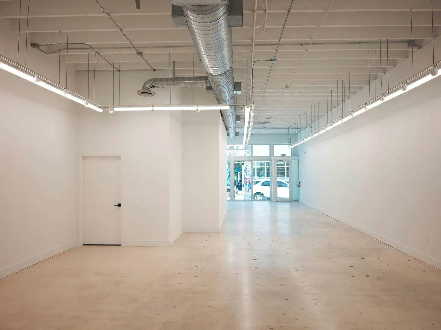 Versatile 214 sqm White Box Gallery in Wynwood, Miami — 3