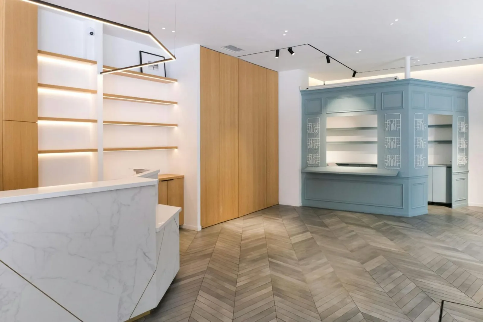 Versatile 230 sqm Gallery-Restaurant in Le Marais, Paris — 5