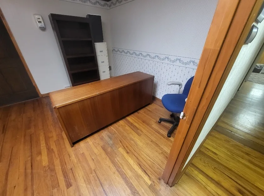 Versatile 2400 sq ft Multi-Office Space, 223 sqm, showroom presentation, pop-up rental in Albany, second interior view