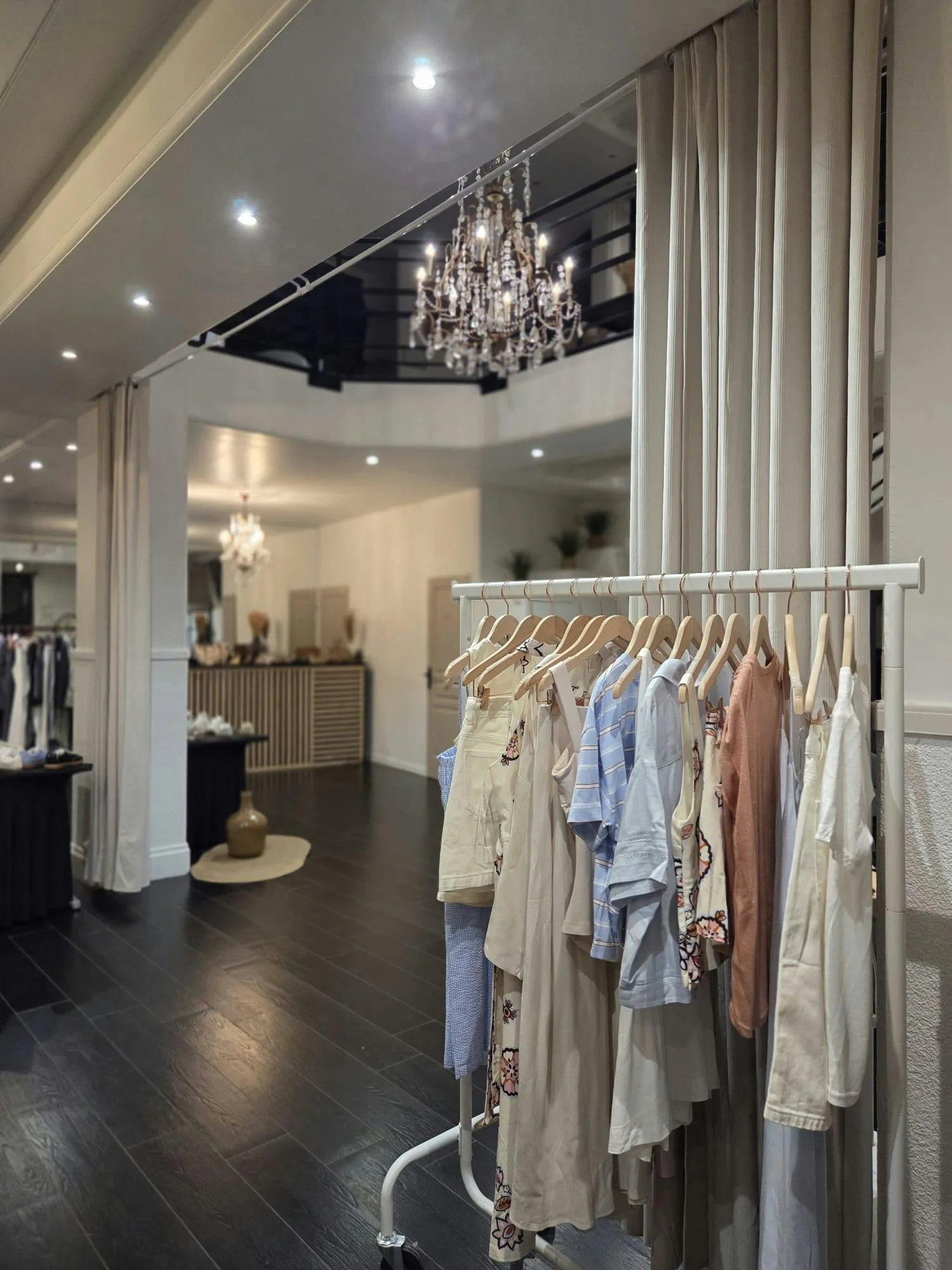 Versatile 250 sqm Showroom and Event Space in Central Lyon — 2