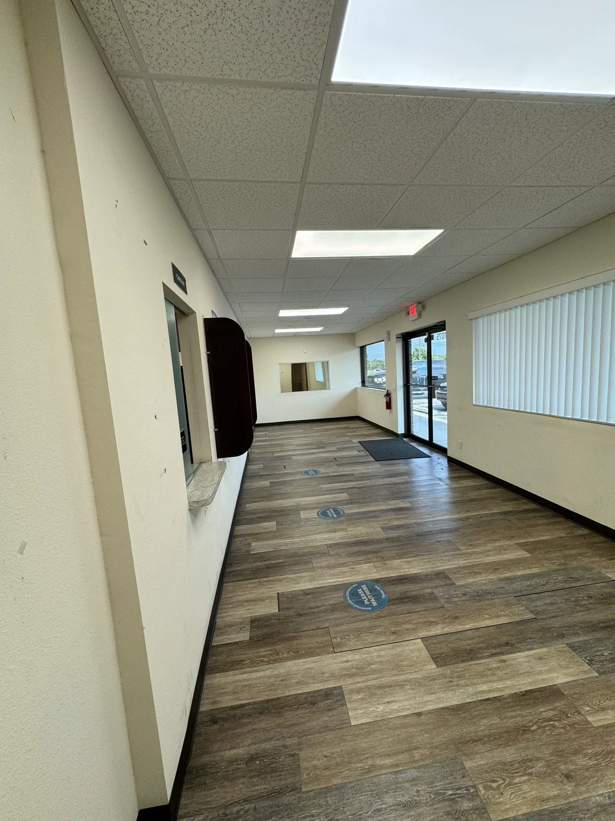 Versatile 3,560 Sq Ft Space in Brooksville, Florida, 331 sqm, pop up store, interior view
