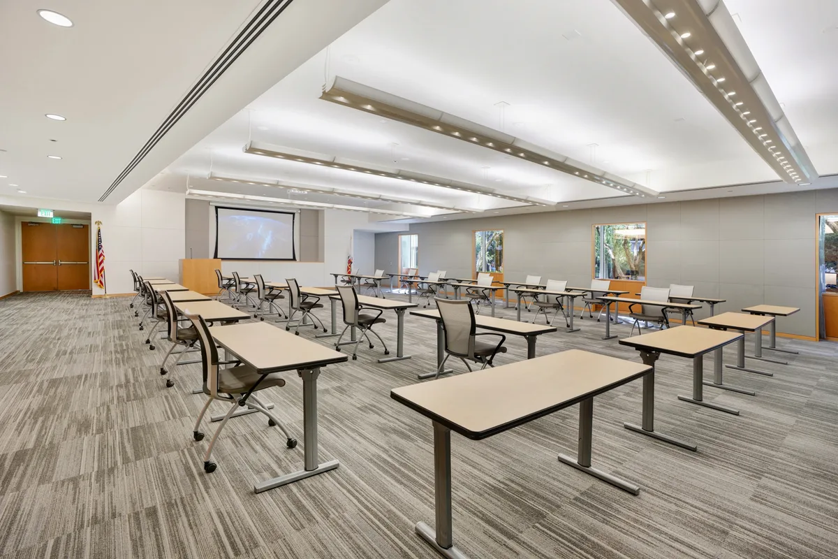 Versatile 3,949 SF Event Space in Aliso Viejo, 367 sqm, corporate event, pop-up rental, second interior view