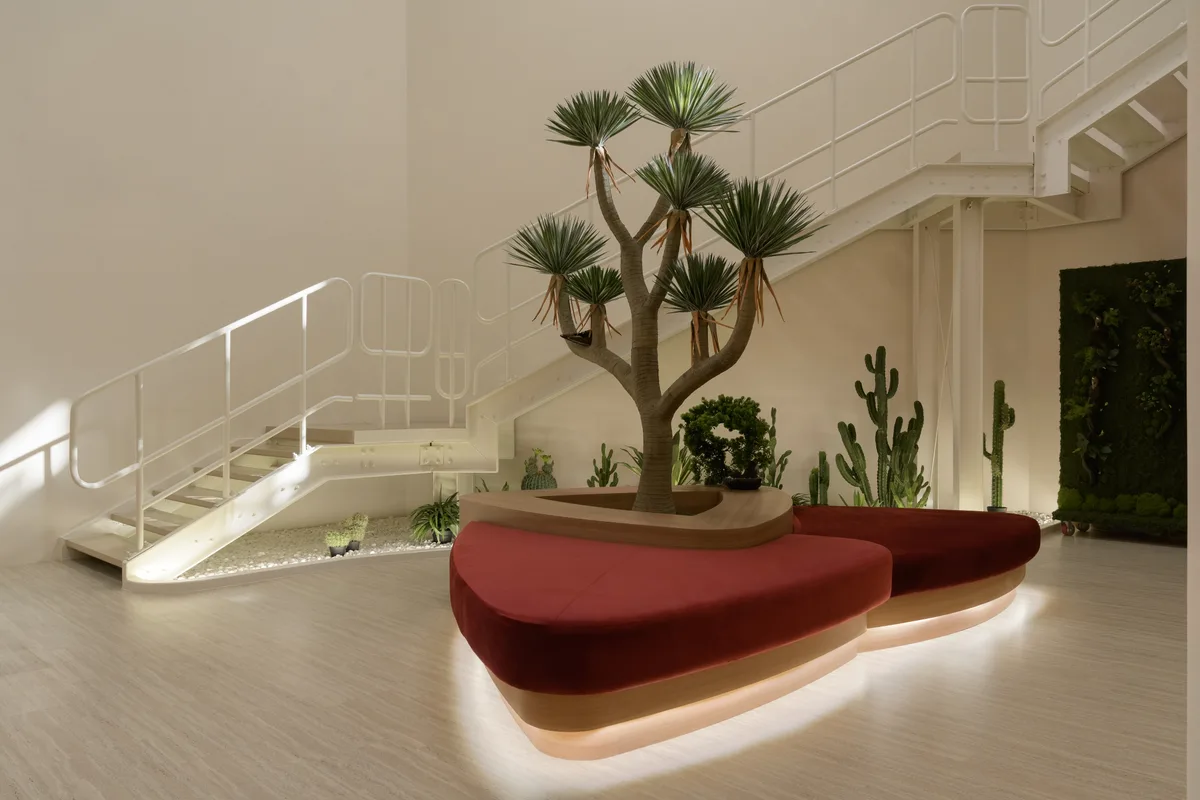 Versatile 305 sqm Venue with Halls and Amenities, corporate event, pop-up rental in دبي, interior view