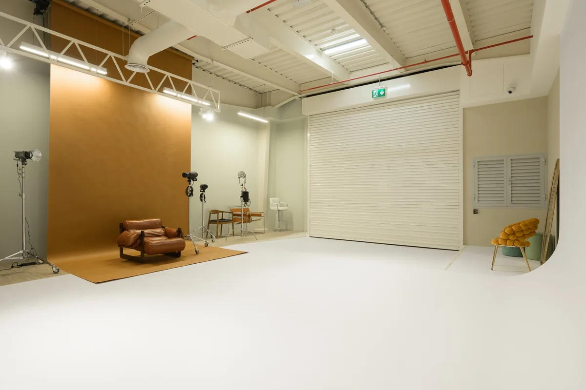 Versatile 305 sqm Venue with Halls and Amenities, corporate event, pop-up rental in دبي, additional interior view