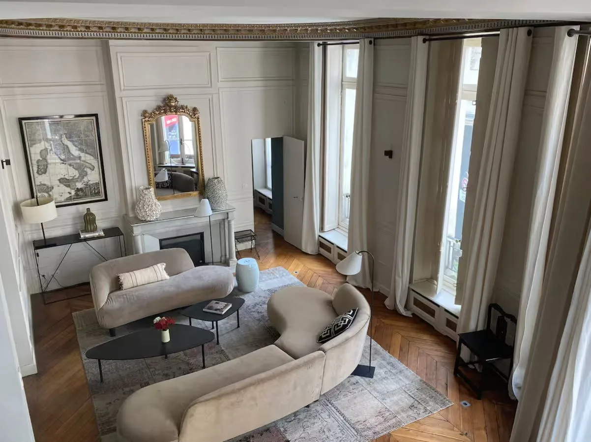 Versatile 335sqm Duplex on Rue Montmartre, Paris — 2