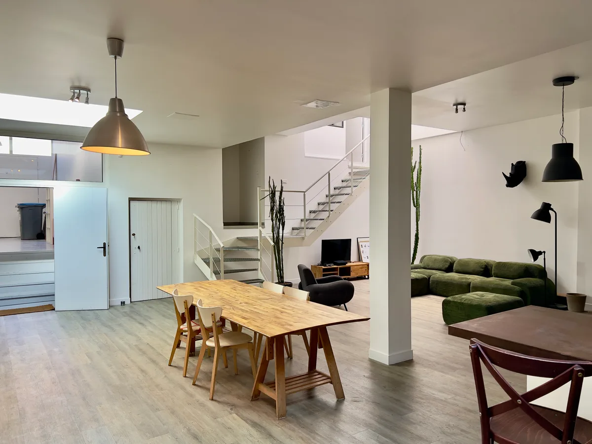 Versatile 350 m² Creative Studio for Events and Productions, photo shoot, pop-up rental in Bagnolet