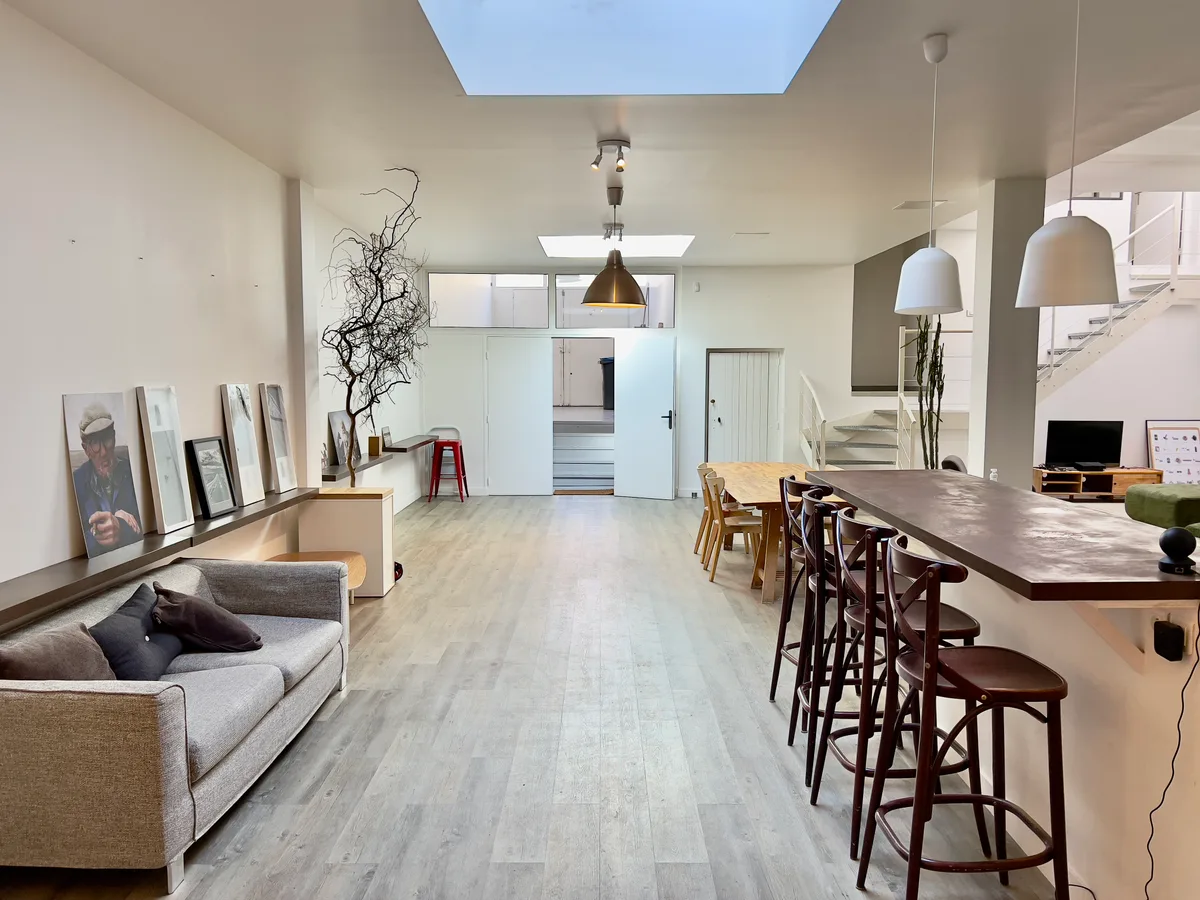 Versatile 350 m² Creative Studio for Events and Productions, photo shoot, pop-up rental in Bagnolet, interior view