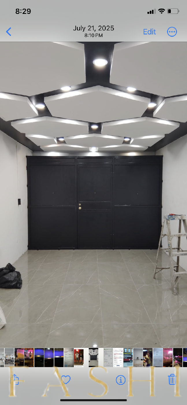 Versatile 350 sq ft Retail Space with Storage in Bushwick, 33 sqm, pop up store in Brooklyn, interior view
