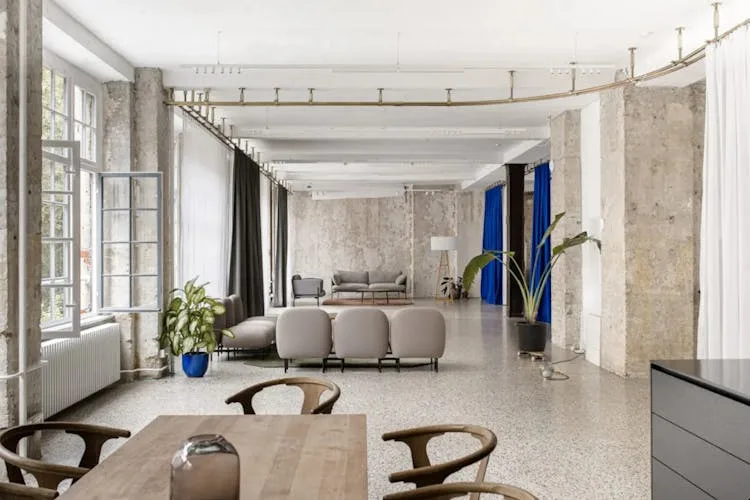 Versatile 350 sqm Event and Retail Space in Berlin Kreuzberg — 2