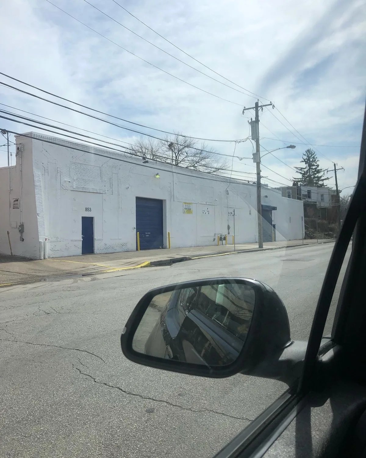 Versatile 3600 SF Commercial Warehouse Available, 325 sqm, showroom presentation, pop-up rental in Philadelphia, additional…