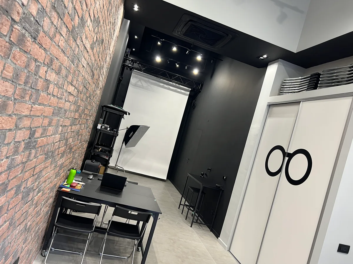 Versatile 40 sqm Creative Space for Photography and Events, photo shoot, pop-up rental in Roma, third interior view