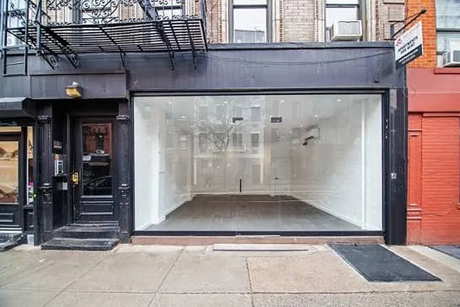 Versatile 400 Sq Ft Storefront/Gallery Space, 37 sqm, pop up store in New York