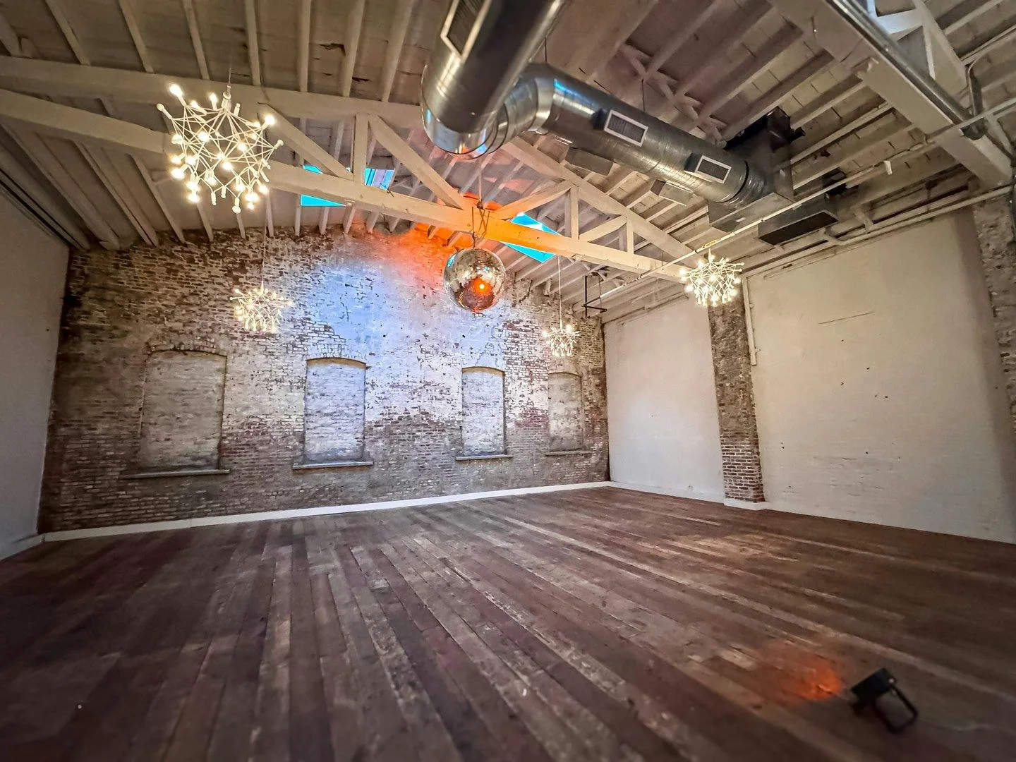 Versatile 409 sqm Loft Space in Brooklyn — 4