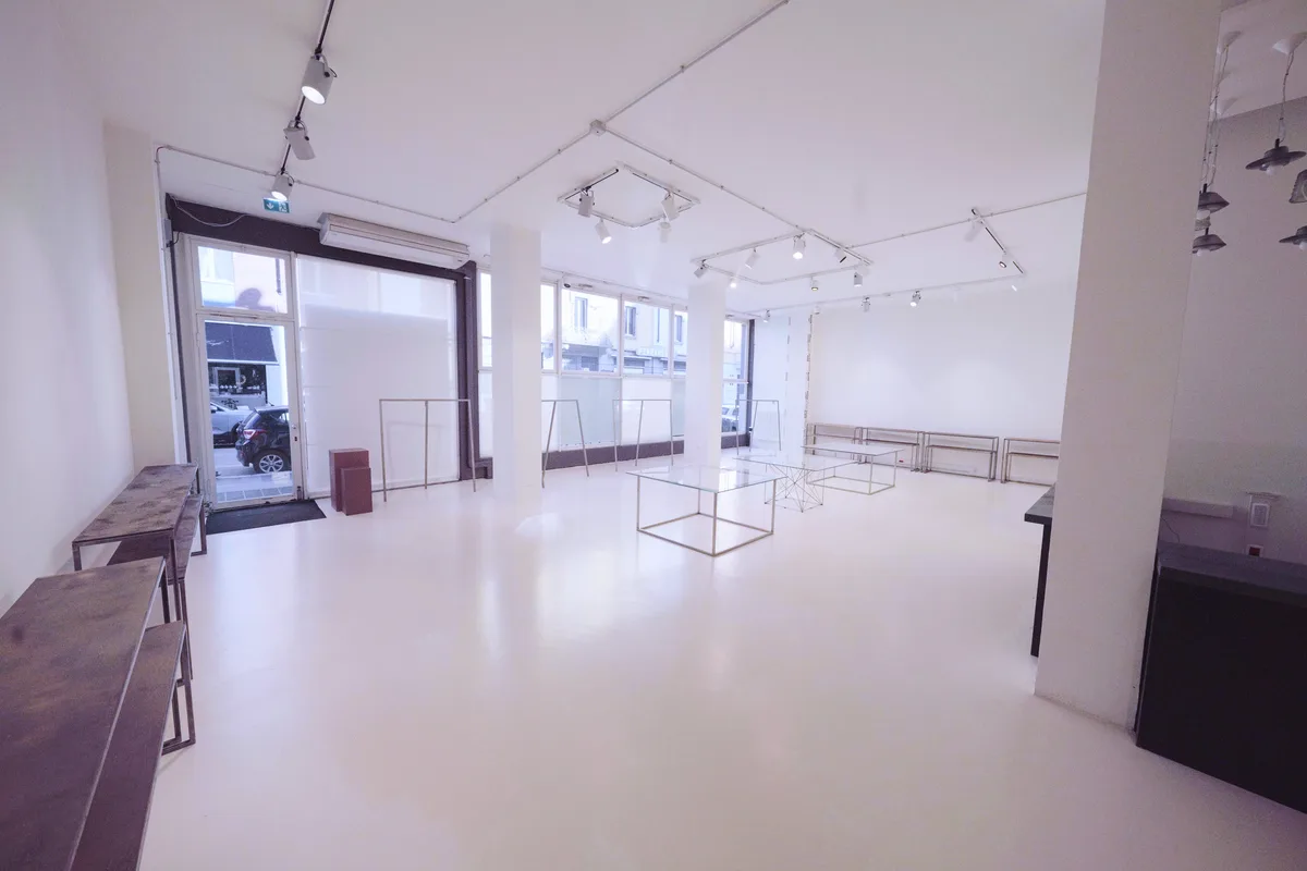 Versatile 450 m² Commercial Space with Showroom Potential, pop up store in Milano