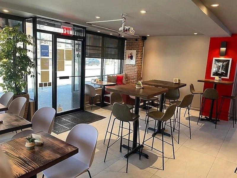 Versatile 500 Sq Ft Bar and Event Space in New York — 3