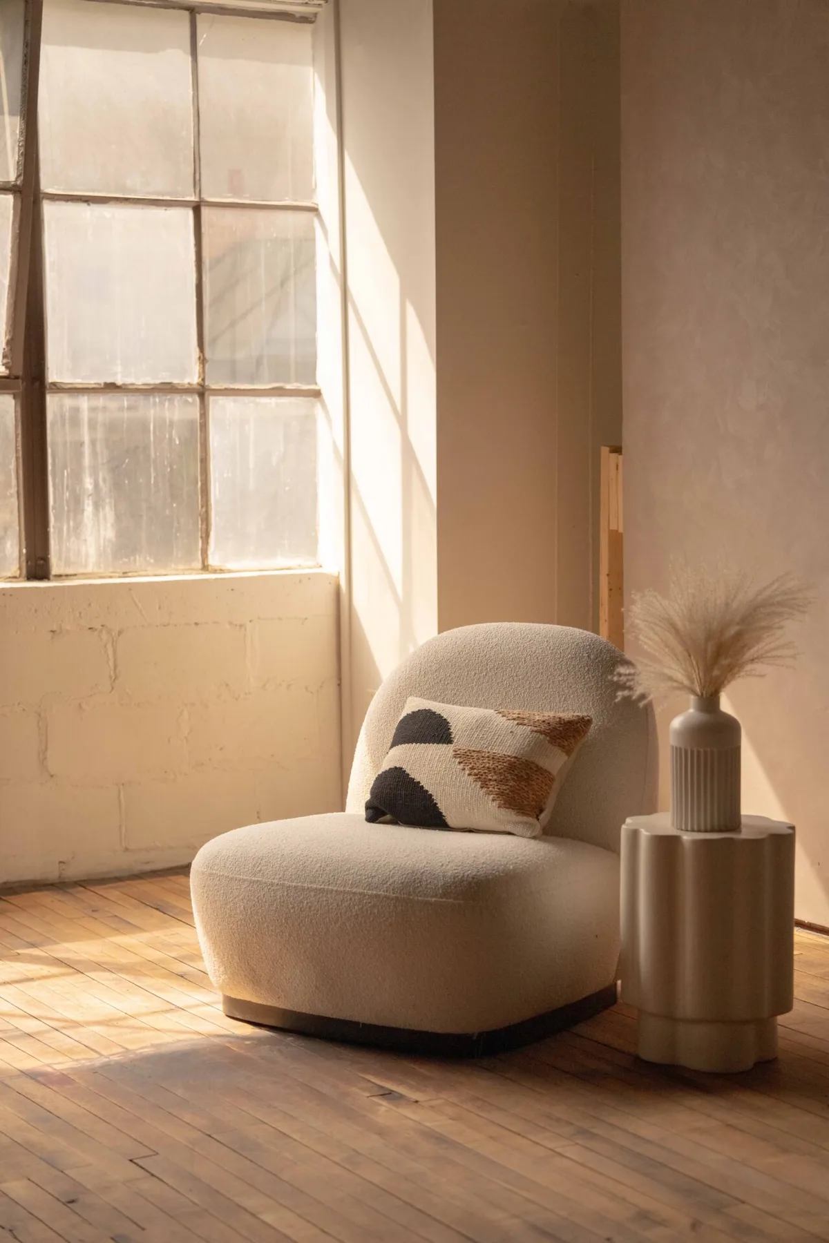 Versatile 720 sqft Studio for Creative Productions, 67 sqm, photo shoot, pop-up rental in Toronto