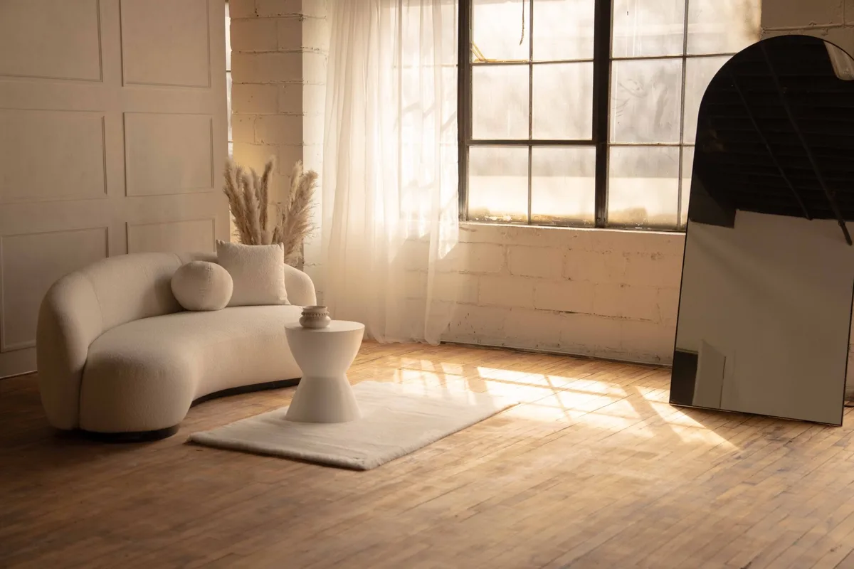 Versatile 720 sqft Studio for Creative Productions, 67 sqm, photo shoot, pop-up rental in Toronto, interior view