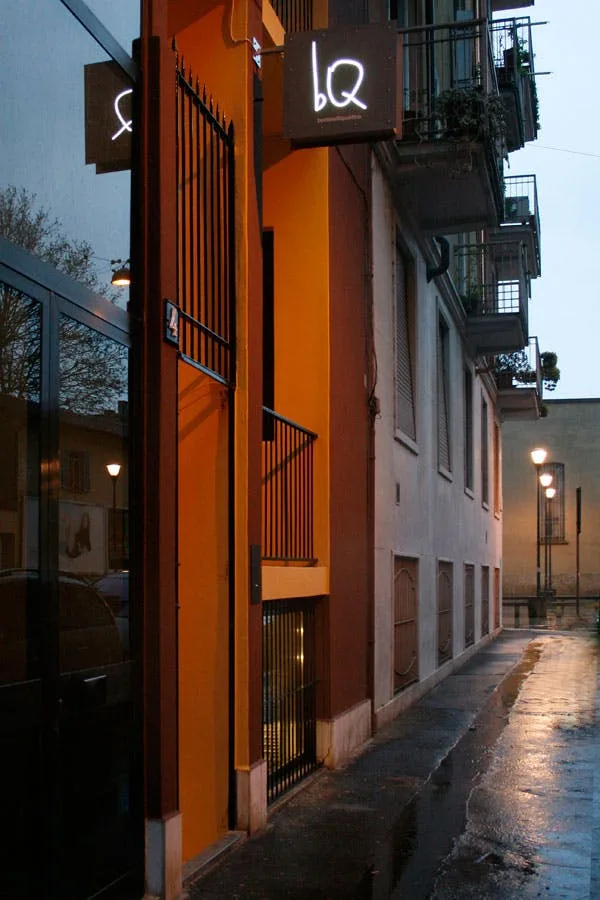 Versatile 80 sqm Showroom and Gallery in Navigli, Milan — 4