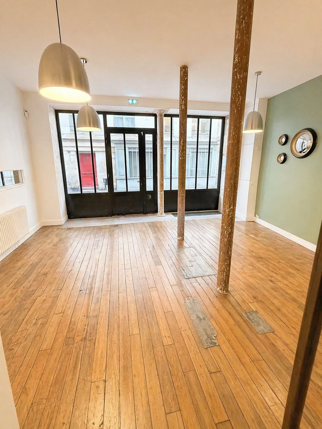 Versatile 80 sqm Space Between Le Marais and Châtelet, pop up store in Paris