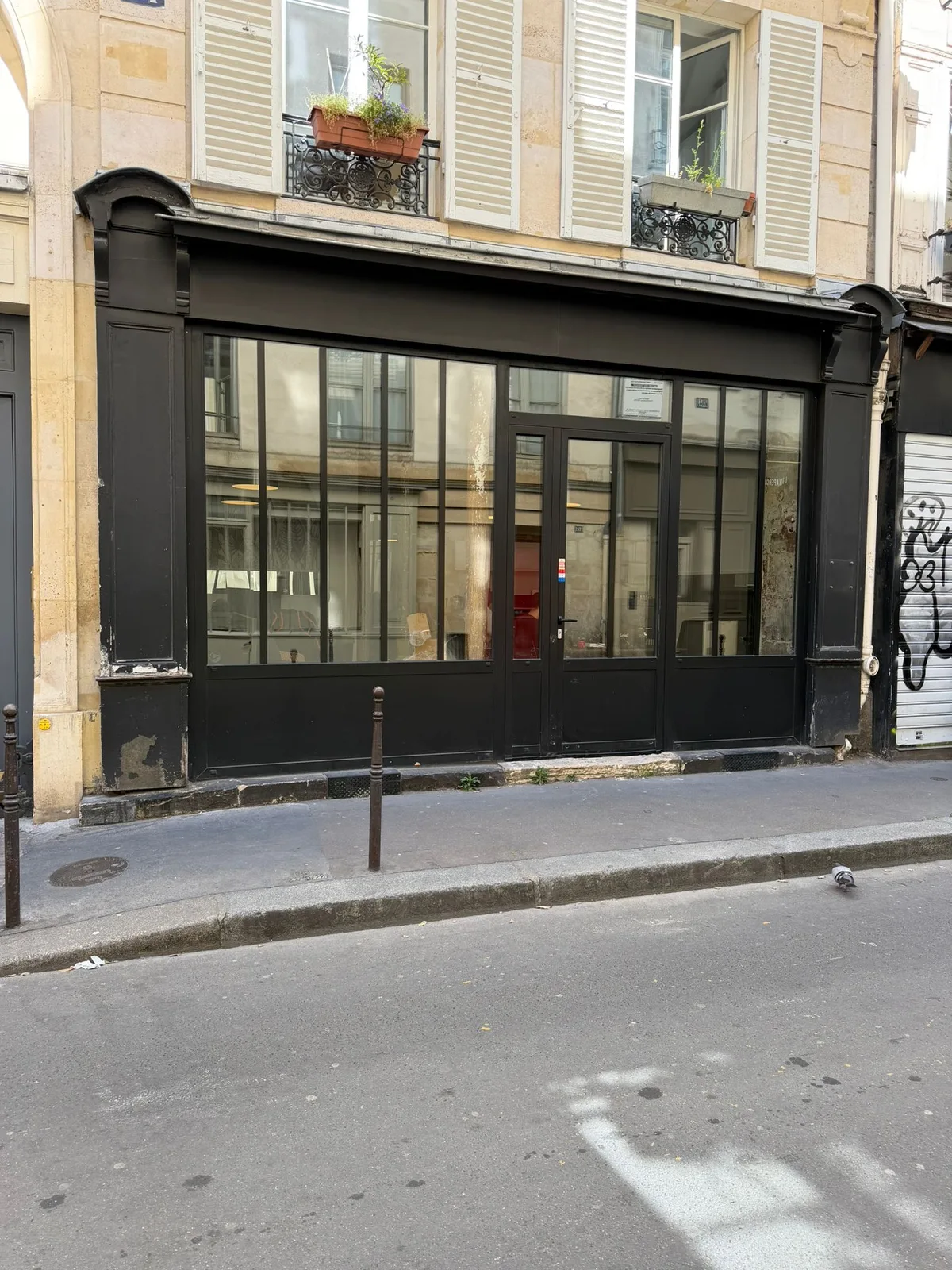 Versatile 80 sqm Space Between Le Marais and Châtelet, pop up store in Paris, third interior view