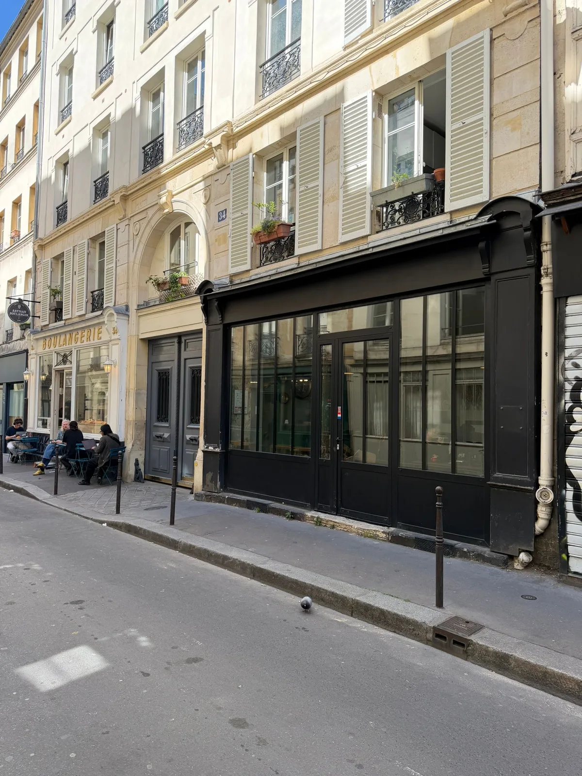 Versatile 80 sqm Space Between Le Marais and Châtelet, pop up store in Paris, additional interior view