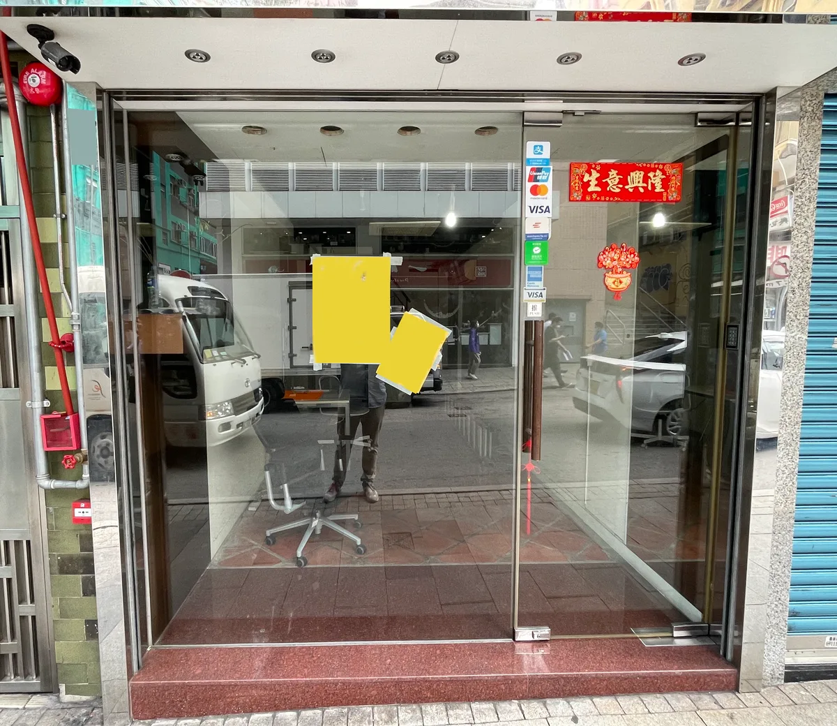 Versatile 800 sq ft Unit Available on Hollywood Road, 74 sqm, retail activation, pop-up rental in Hong Kong