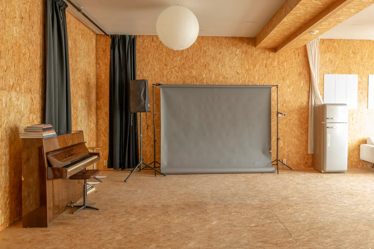 Versatile 80m² Ground-Floor Soundproof Studio, podcast, pop-up rental in Amsterdam, additional interior view