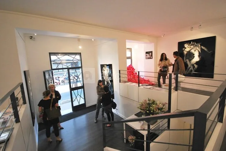 Versatile 85 SQM Commercial Space in Boulogne-Billancourt — 2