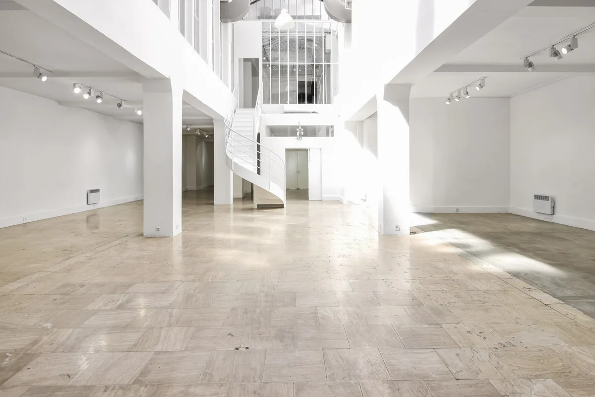 Versatile 850 m² Event Space in the Marais, pop up store in Paris, second interior view