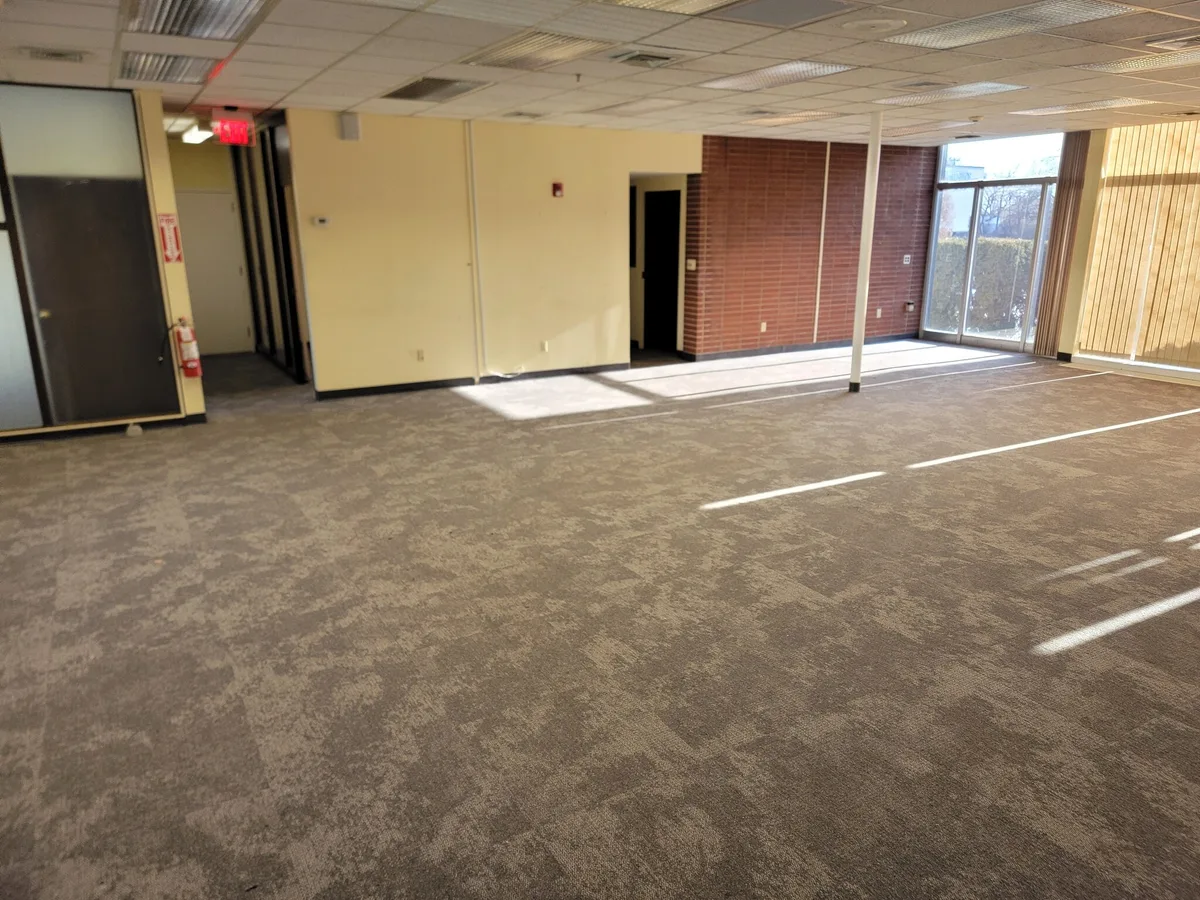 Versatile 9,000 Sq. Ft. Office Space with Ample Parking, 836 sqm, corporate event, pop-up rental in Clifton, second interior…