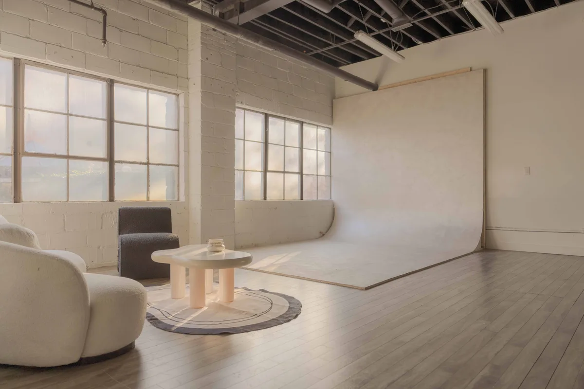 Versatile 9,500 sq. ft. Studio for Content Creation, 883 sqm, photo shoot, pop-up rental in Toronto, interior view