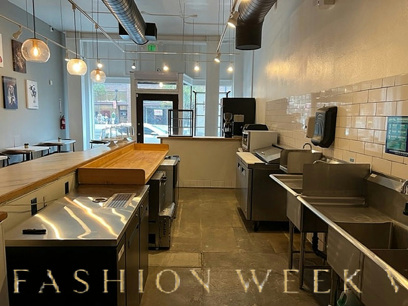 Versatile 971 Sq. Ft. Cafe with Outdoor Patio, 90 sqm, private event, pop-up rental in Pasadena, third interior view