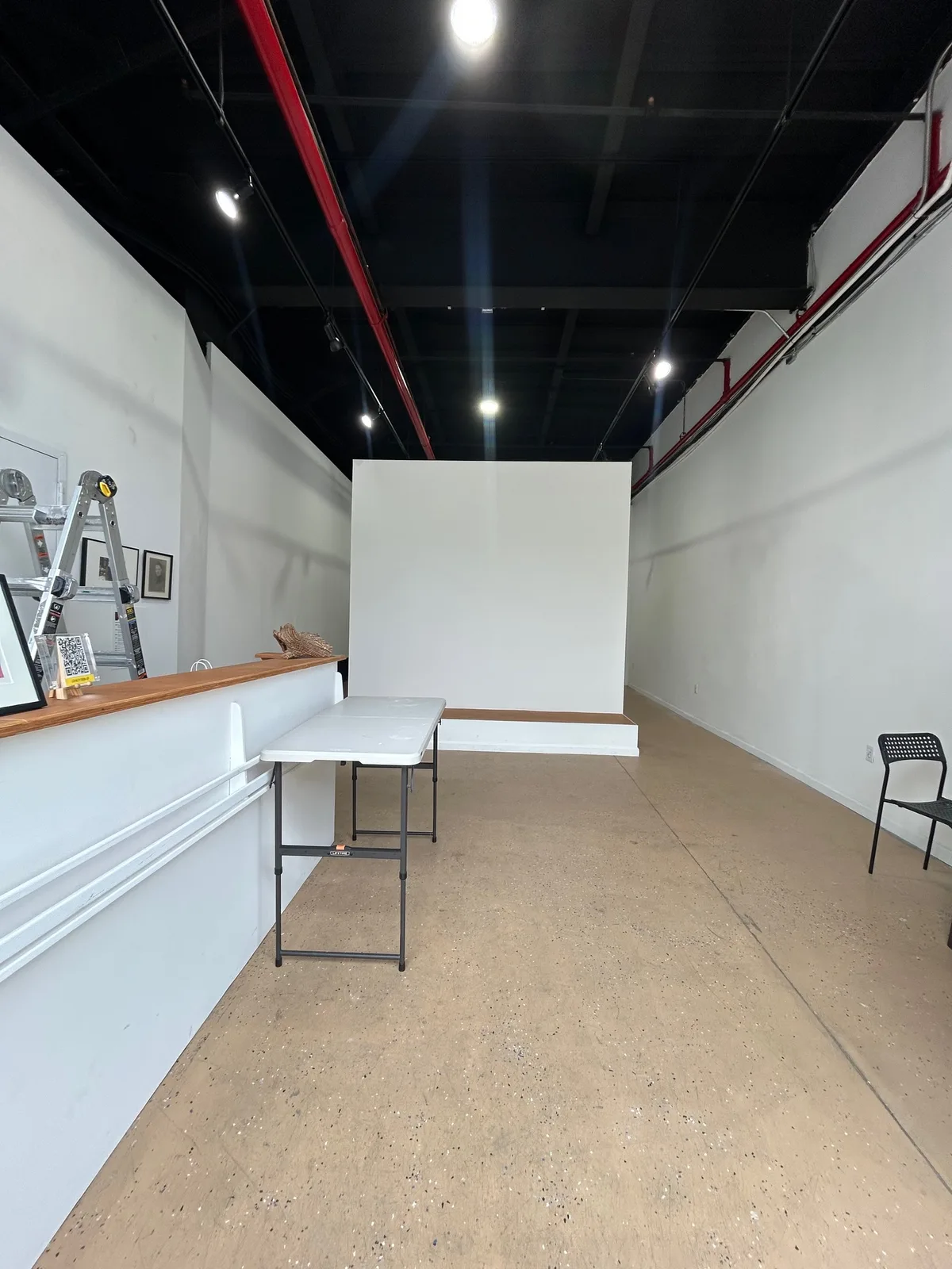 Versatile Art Gallery Space in Red Hook, Brooklyn, 102 sqm, art exhibition, pop-up rental, third interior view