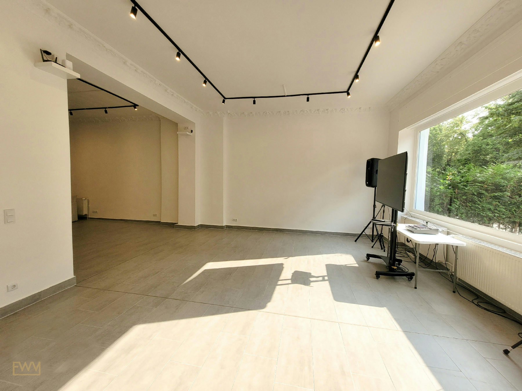 Versatile Art Space and Creative Hub Gallery in Berlin, 120 sqm, art exhibition, pop-up rental