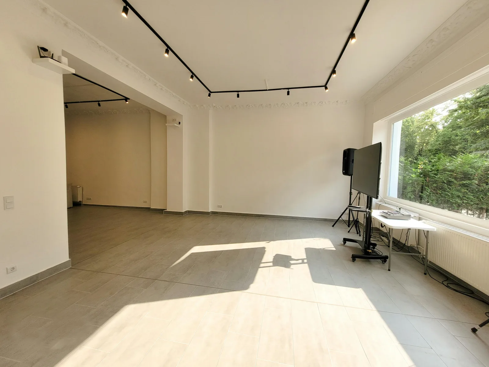 Versatile Art Space and Creative Hub Gallery in Berlin