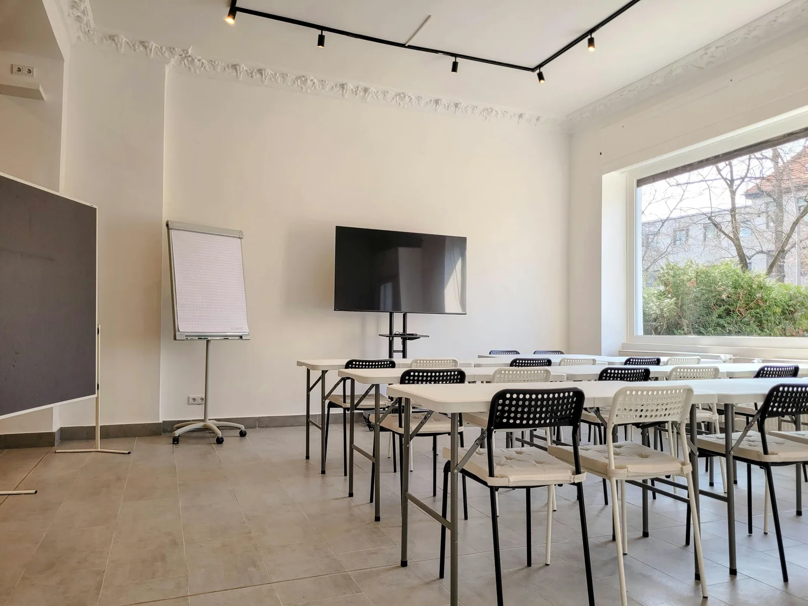 Versatile Art Space and Creative Hub Gallery in Berlin — 4
