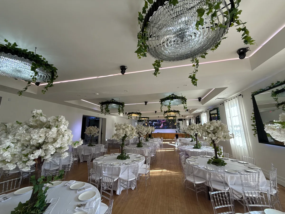Versatile Banquet Hall for Special Events, 1454 sqm, corporate event, pop-up rental in Pomona, additional interior view