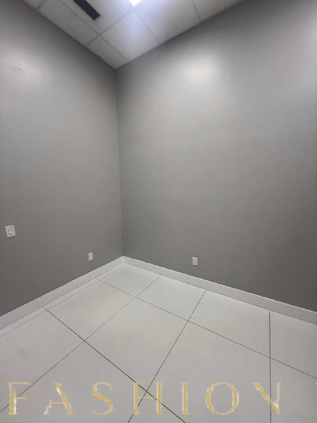 Versatile Beauty Training Studio for Educators, 14 sqm, workshop, pop-up rental in Doral, third interior view