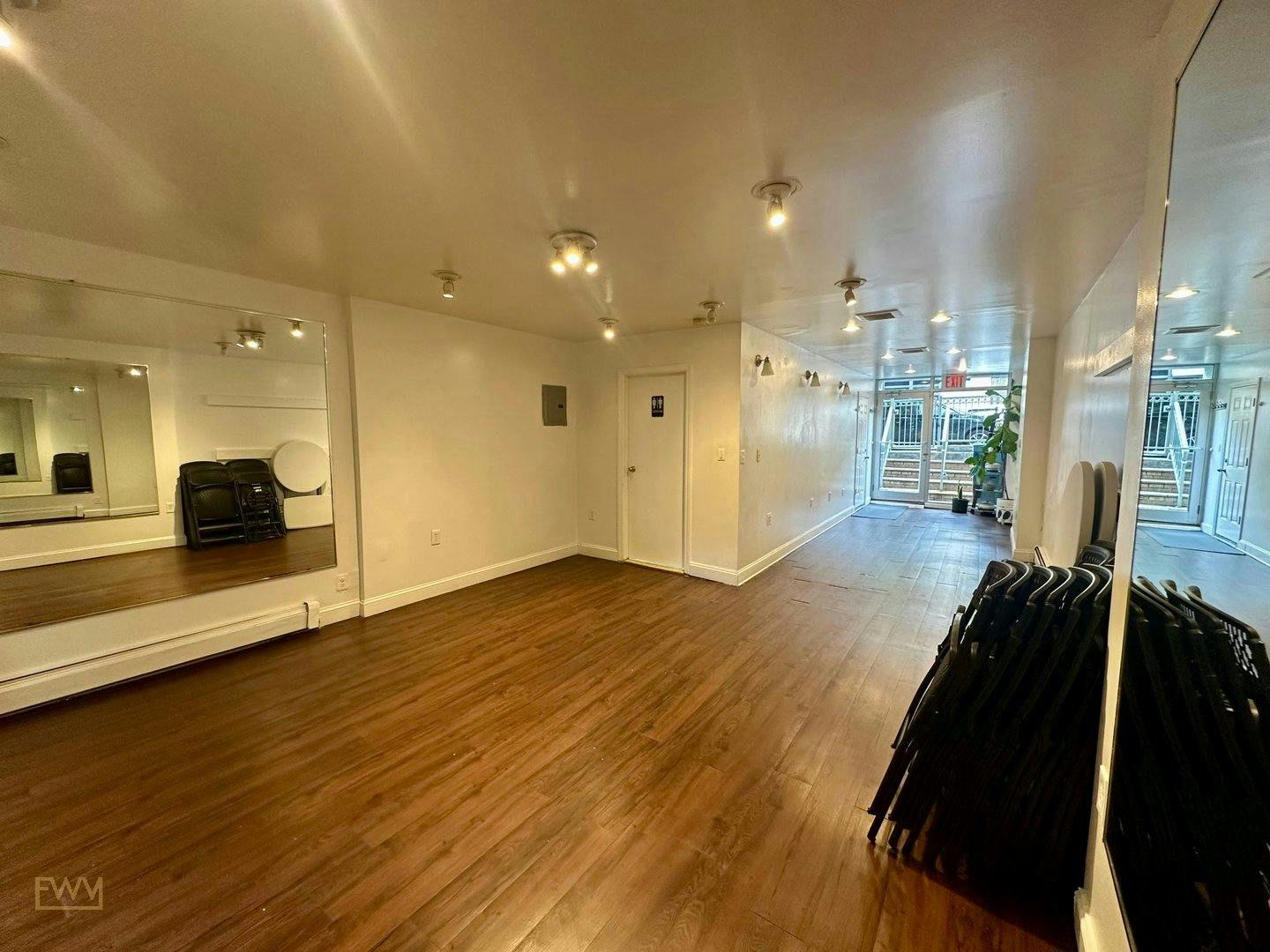 Versatile Central Harlem Space for Pop-Ups and Events, 65 sqm, pop up store in New York