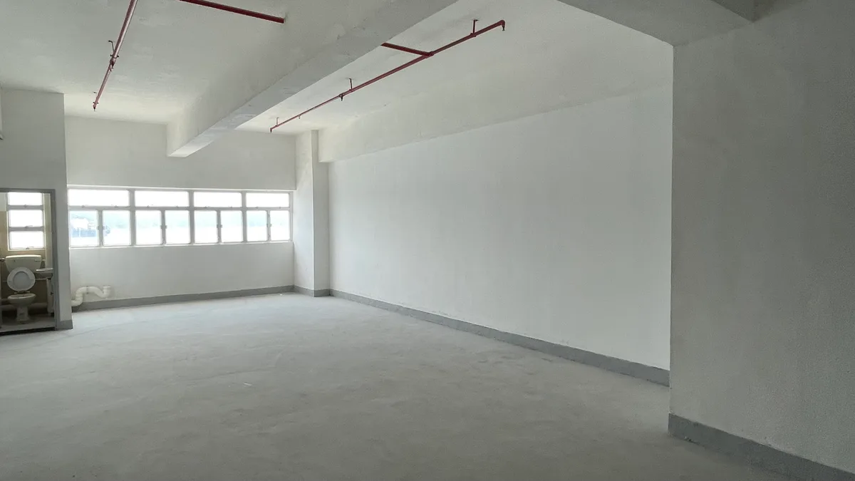 Versatile Clean Space Ideal for Office or Kitchen Use, 96 sqm, team offsite, pop-up rental in Hong Kong, interior view