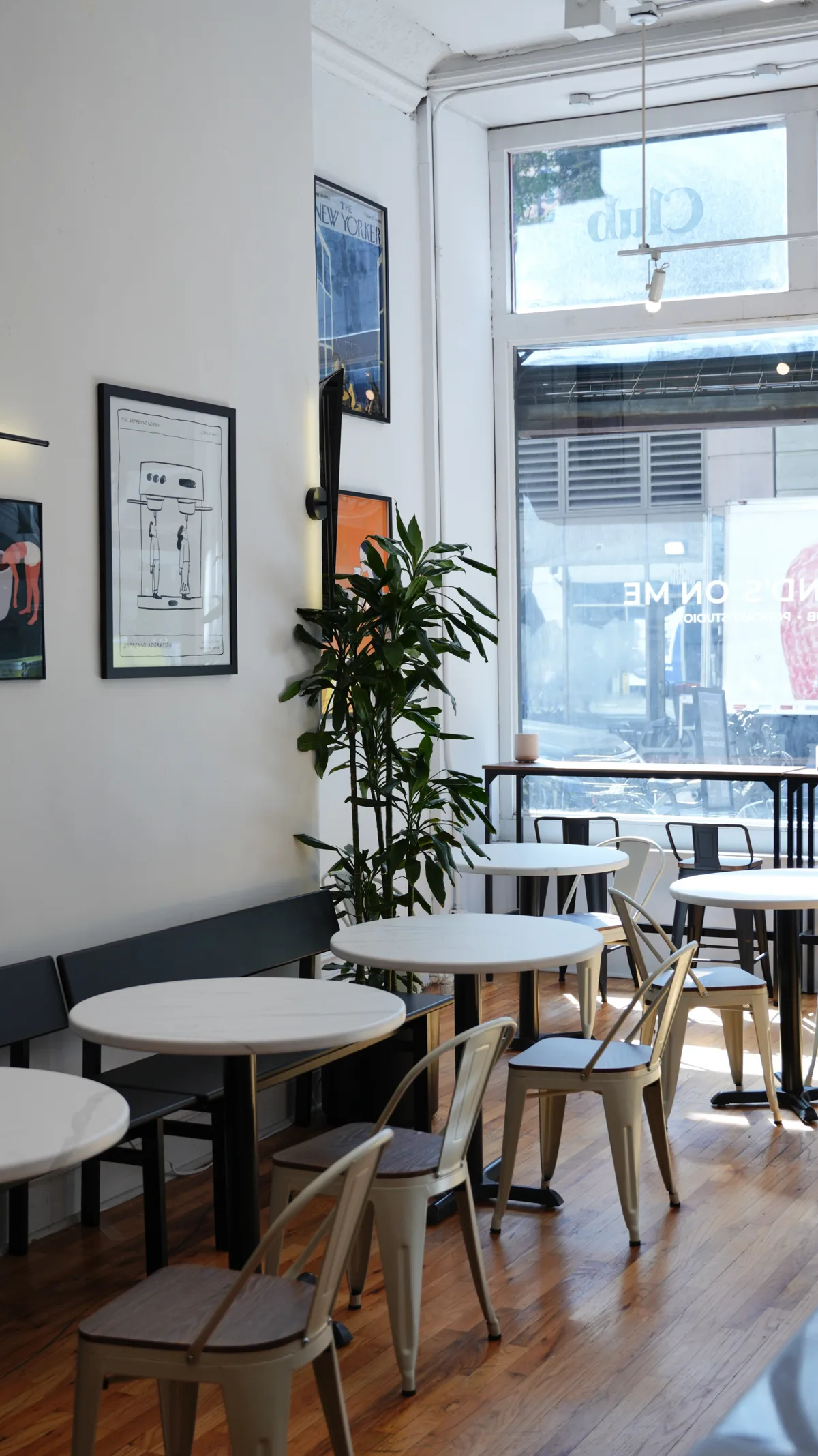 Versatile Coffee Social Club Space for Events and Gatherings, 204 sqm, pop up store in New York, third interior view