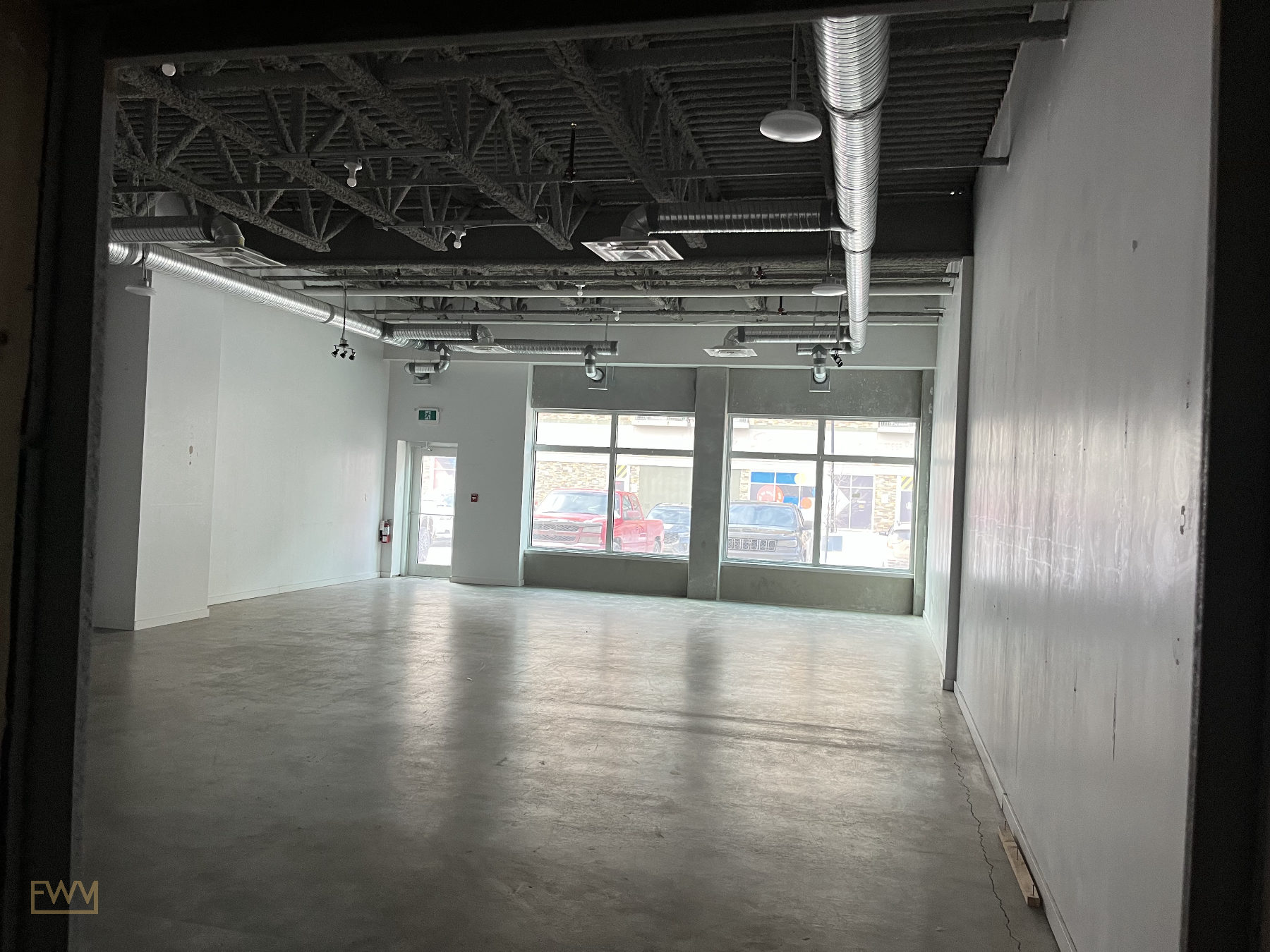 Versatile Commercial Space for Lease, 158 sqm, pop up store in Fort McMurray