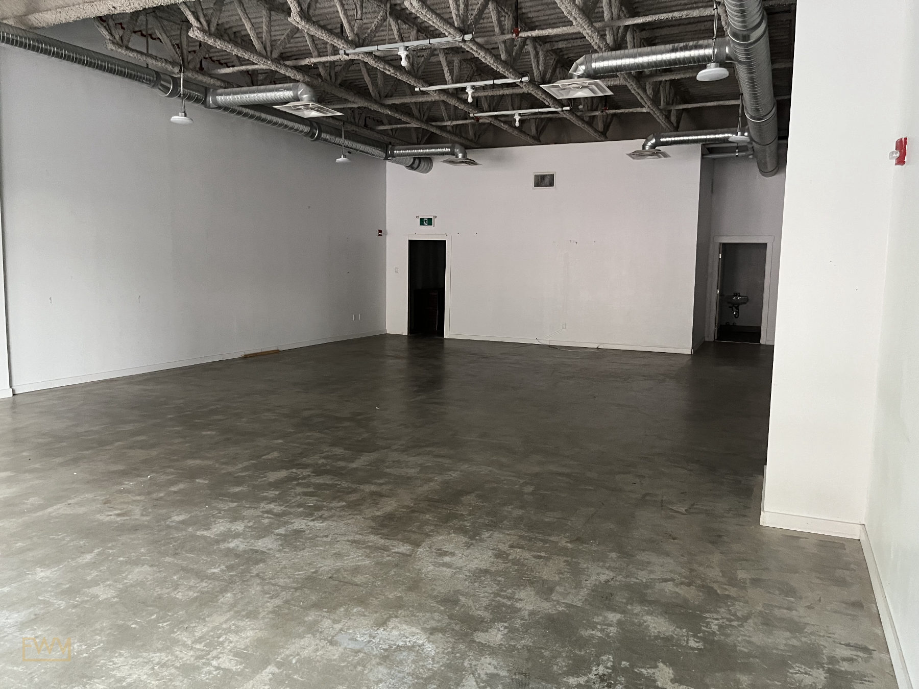 Versatile Commercial Space for Lease, 158 sqm, pop up store in Fort McMurray, second interior view